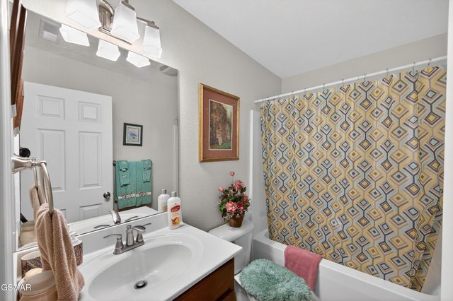 1906 Canyon Road, Sevierville, TN 37862