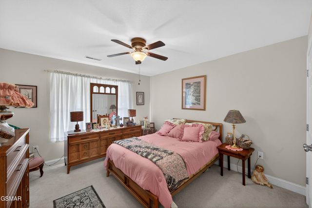 1906 Canyon Road, Sevierville, TN 37862