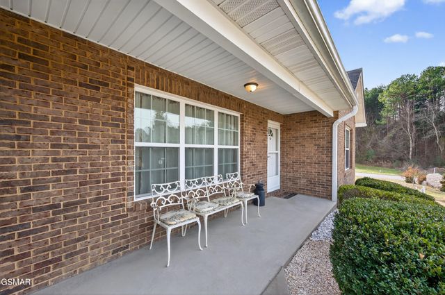 1906 Canyon Road, Sevierville, TN 37862