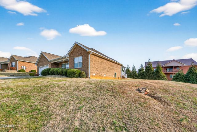 1906 Canyon Road, Sevierville, TN 37862