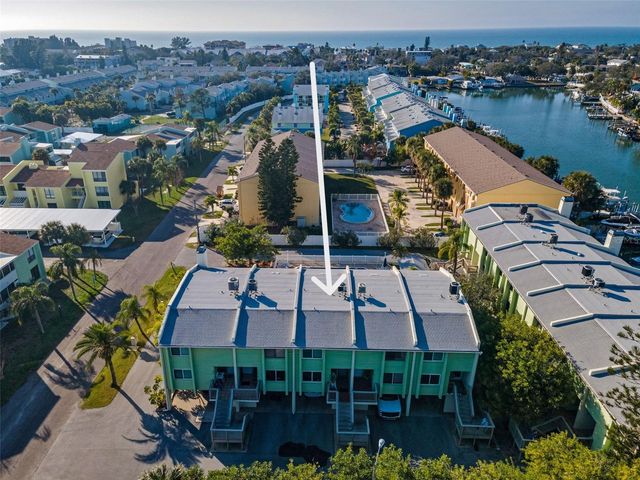 318 WINDRUSH BOULEVARD 10, Indian Rocks Beach, FL 33785