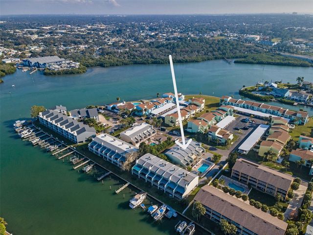 318 WINDRUSH BOULEVARD 10, Indian Rocks Beach, FL 33785