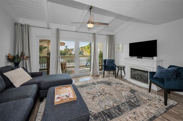 318 WINDRUSH BOULEVARD 10, Indian Rocks Beach, FL 33785