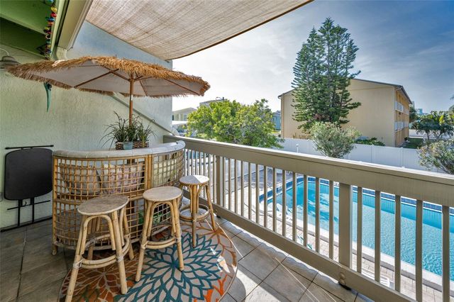 318 WINDRUSH BOULEVARD 10, Indian Rocks Beach, FL 33785