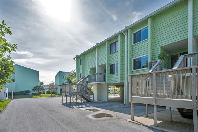 318 WINDRUSH BOULEVARD 10, Indian Rocks Beach, FL 33785