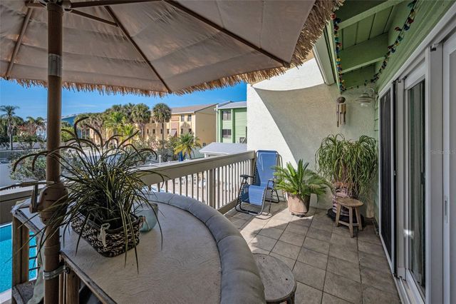 318 WINDRUSH BOULEVARD 10, Indian Rocks Beach, FL 33785