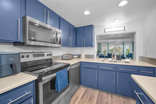 318 WINDRUSH BOULEVARD 10, Indian Rocks Beach, FL 33785