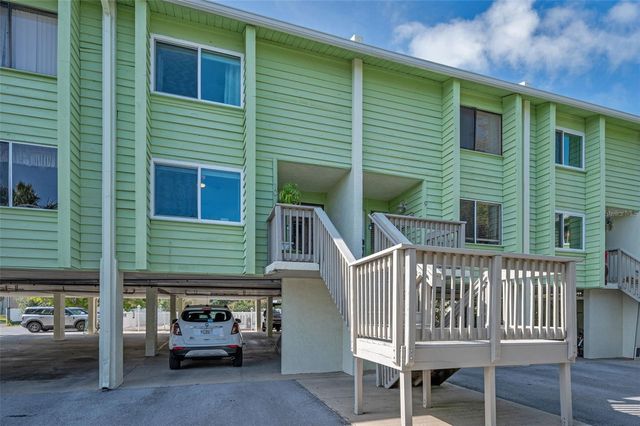 318 WINDRUSH BOULEVARD 10, Indian Rocks Beach, FL 33785