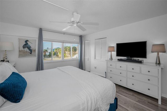 318 WINDRUSH BOULEVARD 10, Indian Rocks Beach, FL 33785