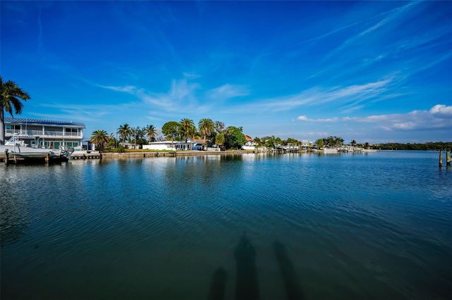 318 WINDRUSH BOULEVARD 10, Indian Rocks Beach, FL 33785