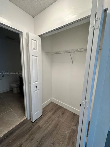 462 SE 20th Dr, Homestead, FL 33033