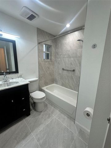 462 SE 20th Dr, Homestead, FL 33033