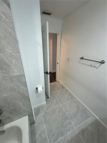 462 SE 20th Dr, Homestead, FL 33033