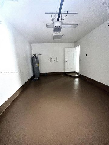 462 SE 20th Dr, Homestead, FL 33033