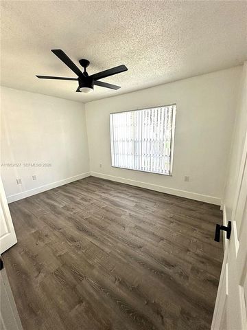 462 SE 20th Dr, Homestead, FL 33033