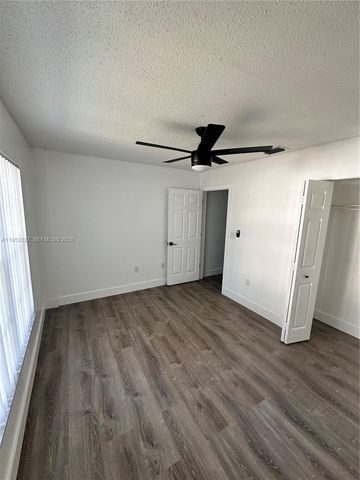 462 SE 20th Dr, Homestead, FL 33033