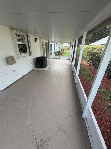 462 SE 20th Dr, Homestead, FL 33033