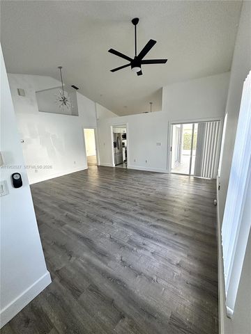 462 SE 20th Dr, Homestead, FL 33033