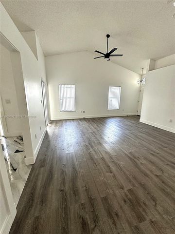 462 SE 20th Dr, Homestead, FL 33033