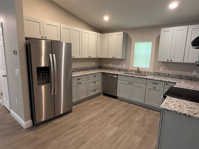 2108 SOUTH STREET, Leesburg, FL 34748