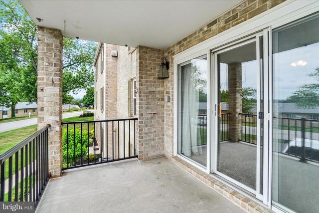 1000 COUNTRY CLUB RD, York, PA 17403