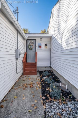 15174 Charluene Drive, Fenton, MI 48430