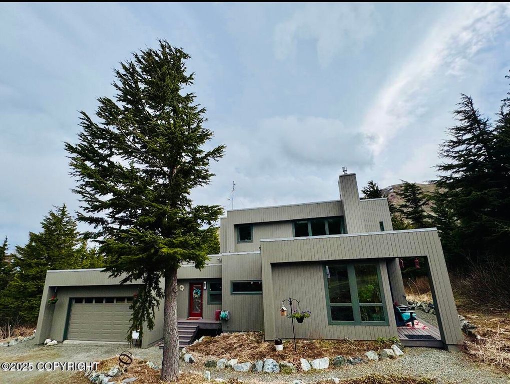 7041 Potter Heights, Anchorage, AK 99516