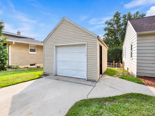 458 BADER STREET, Green Bay, WI 54302
