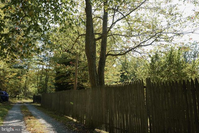 2662 BLACK MOSHANNON RD, Philipsburg, PA 16866