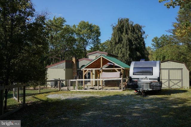 2662 BLACK MOSHANNON RD, Philipsburg, PA 16866