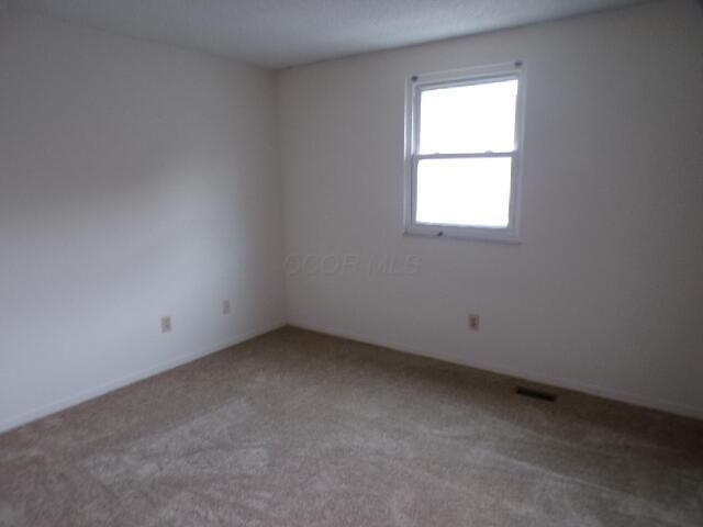 7866 Barkwood Drive, 17A, Worthington, OH 43085