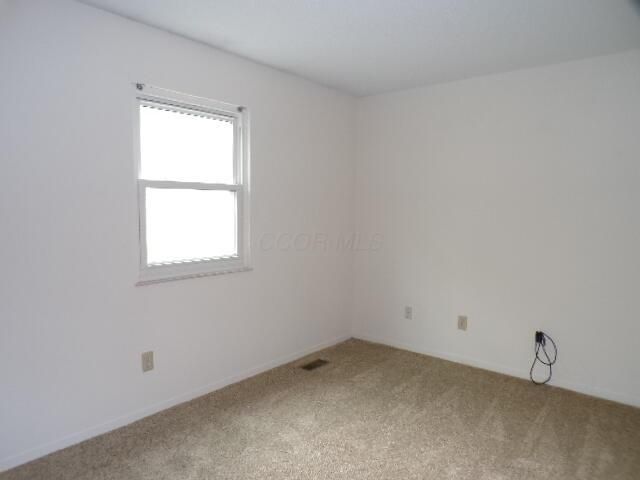 7866 Barkwood Drive, 17A, Worthington, OH 43085
