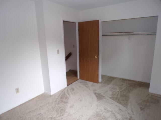 7866 Barkwood Drive, 17A, Worthington, OH 43085