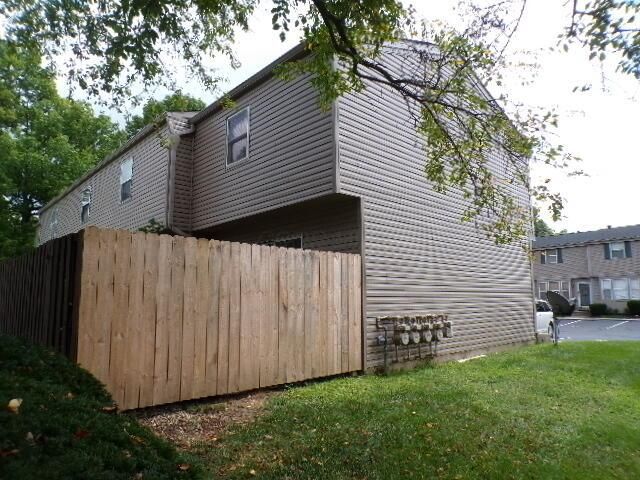 7866 Barkwood Drive, 17A, Worthington, OH 43085