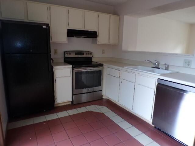 7866 Barkwood Drive, 17A, Worthington, OH 43085