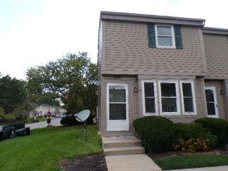 7866 Barkwood Drive, 17A, Worthington, OH 43085