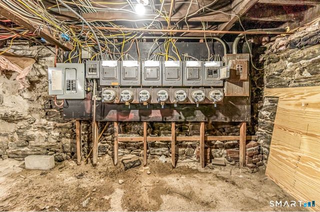 1220 Pembroke Street, Bridgeport, CT 06608