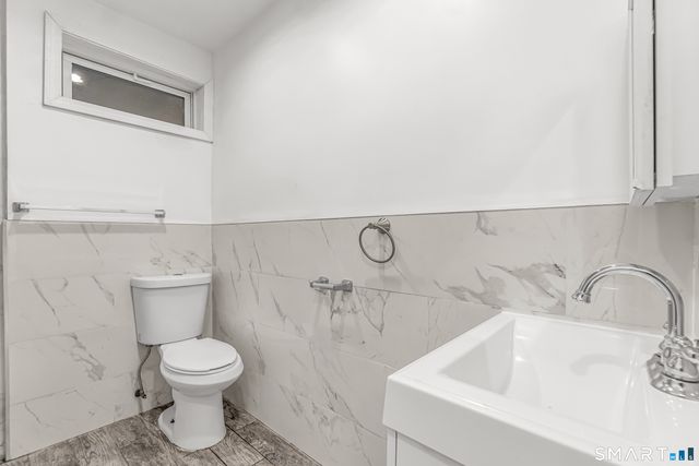 1220 Pembroke Street, Bridgeport, CT 06608