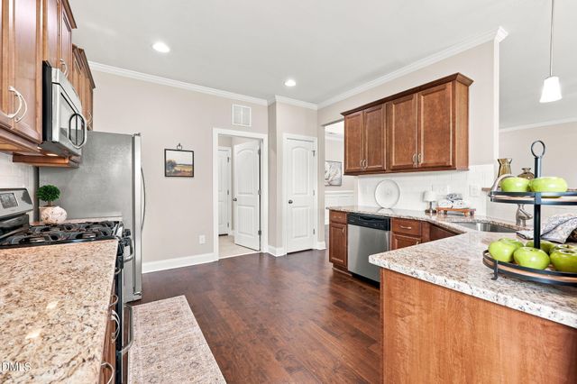 2204 Mills Crest Street, Fuquay Varina, NC 27526