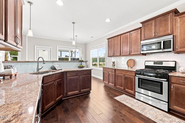 2204 Mills Crest Street, Fuquay Varina, NC 27526
