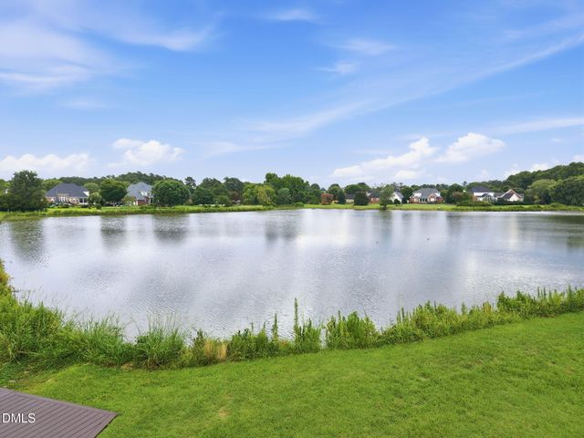 2204 Mills Crest Street, Fuquay Varina, NC 27526