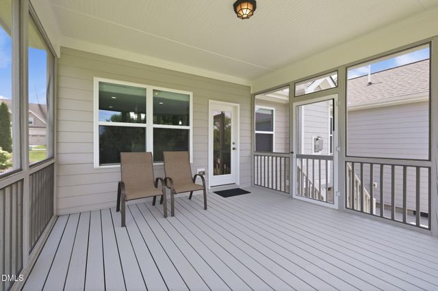 2204 Mills Crest Street, Fuquay Varina, NC 27526