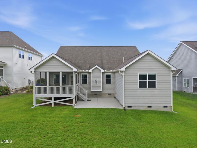 2204 Mills Crest Street, Fuquay Varina, NC 27526