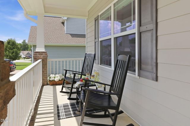 2204 Mills Crest Street, Fuquay Varina, NC 27526