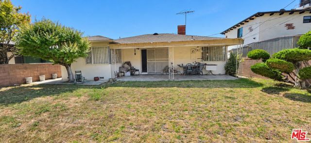 3854 S Norton Avenue, Los Angeles, CA 90008
