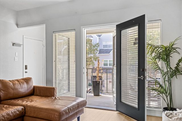 3105 San Jacinto Street 201, Dallas, TX 75204