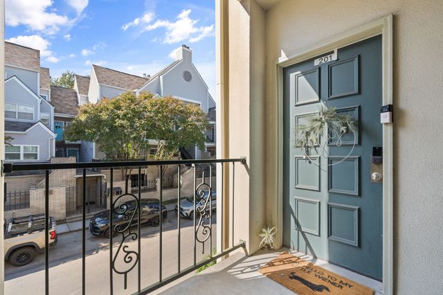 3105 San Jacinto Street 201, Dallas, TX 75204