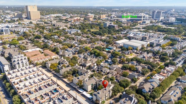 3105 San Jacinto Street 201, Dallas, TX 75204