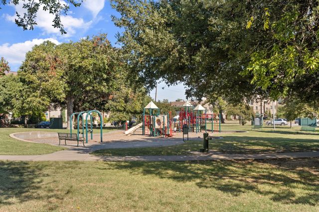 3105 San Jacinto Street 201, Dallas, TX 75204