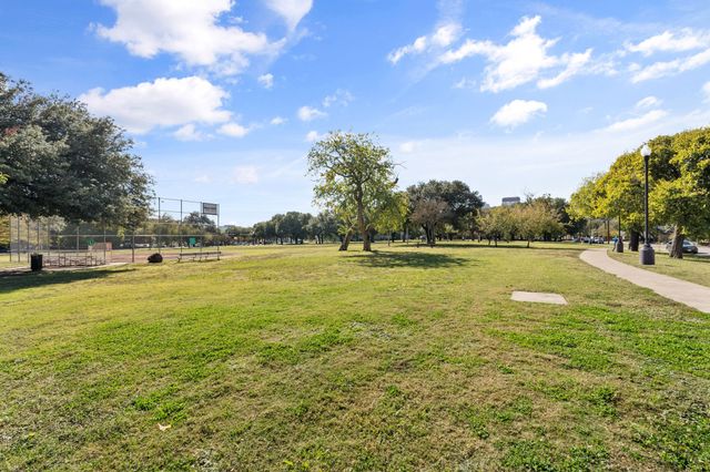 3105 San Jacinto Street 201, Dallas, TX 75204